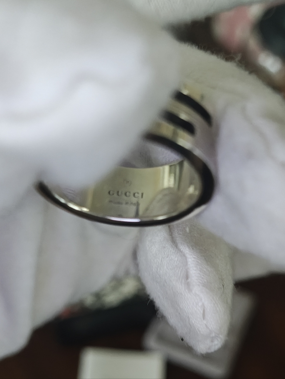 Gucci Silver Cutout G Women's Ring - Picture 5 of 6